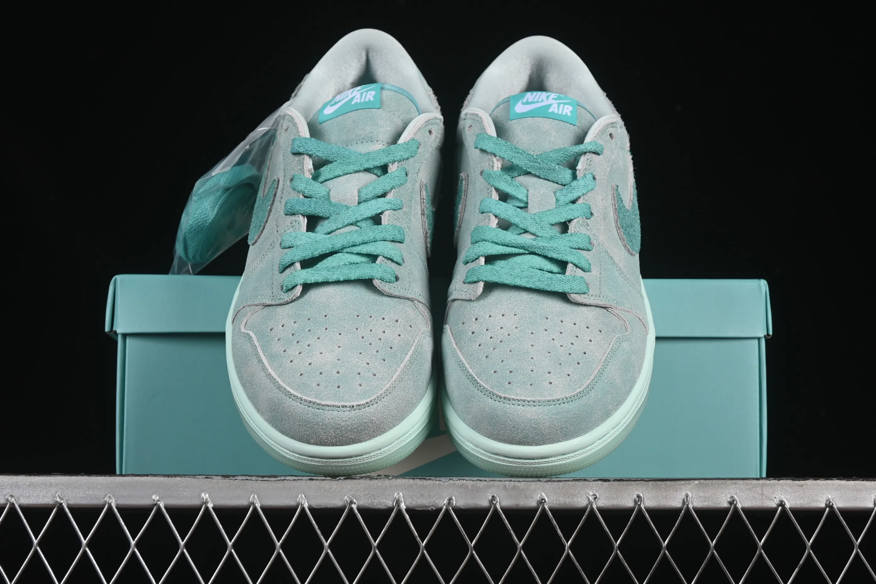 All categories Air Jordan Jordan series basketball shoes Air Jordan 1 Low Air Jordan 1 Low "Washed Teal" AJ1 Joe 1 ice mint low-top cultural casual sneakers HQ8111-300